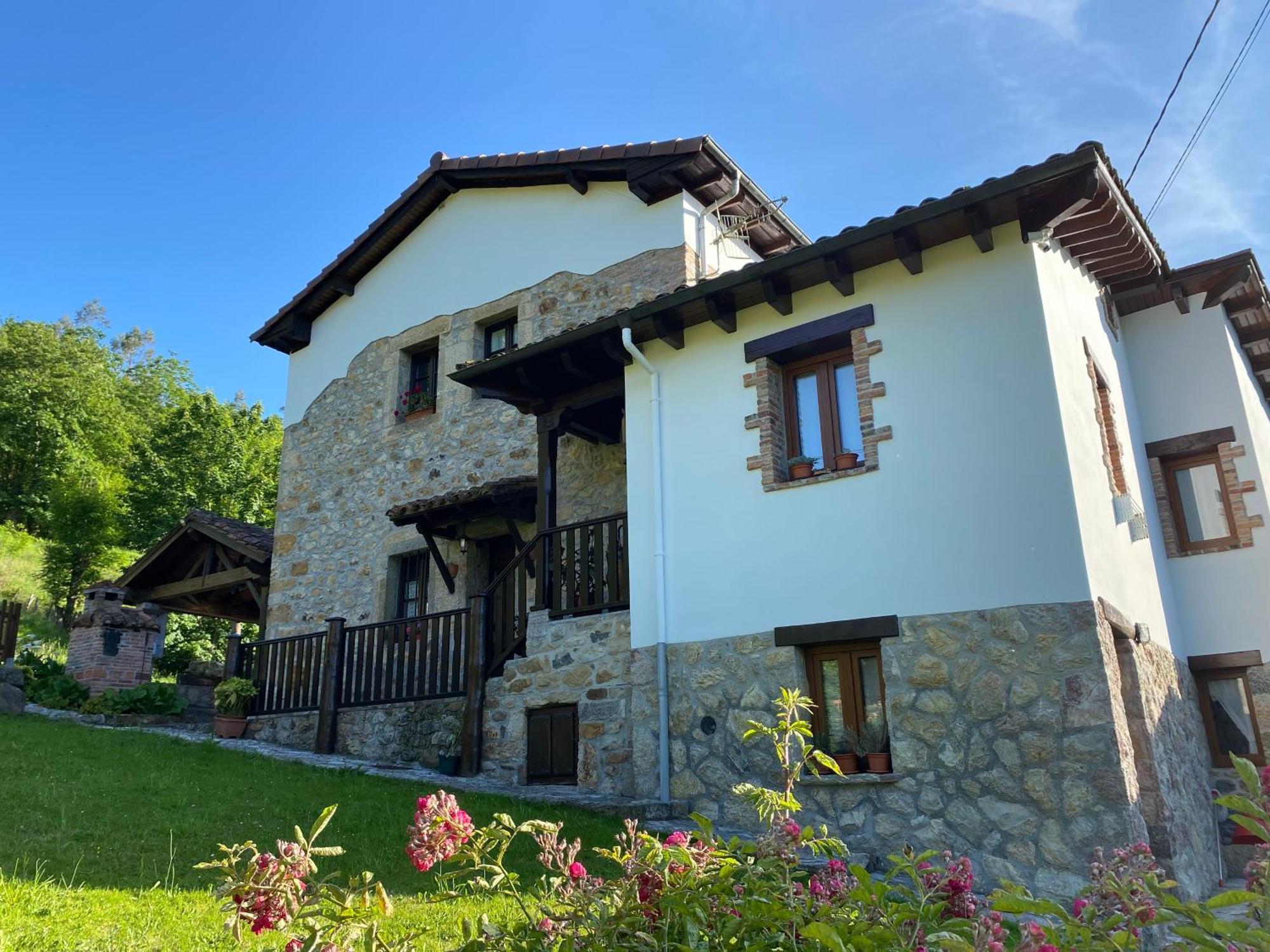 Apartamentos Rurales La Caviana Onís Екстериор снимка